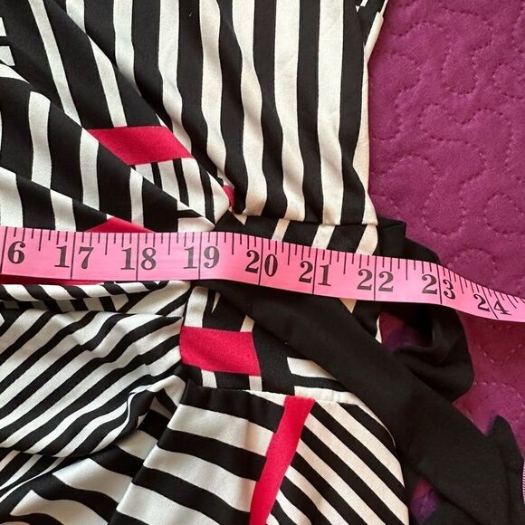 Shelby & Palmer 1X mod black, red, white stripe dress with side gather - Picture 4 of 8